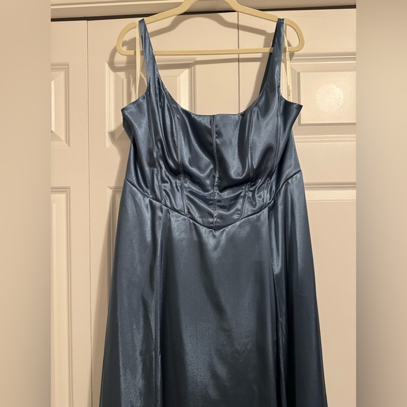 David's Bridal GALINA SIGNATURE
Charmeuse Basque Waist Tank Dress - Picture 10 of 11